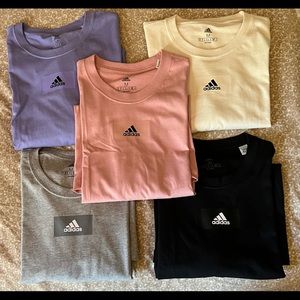 Adidas T-shirts (M Oversized)
